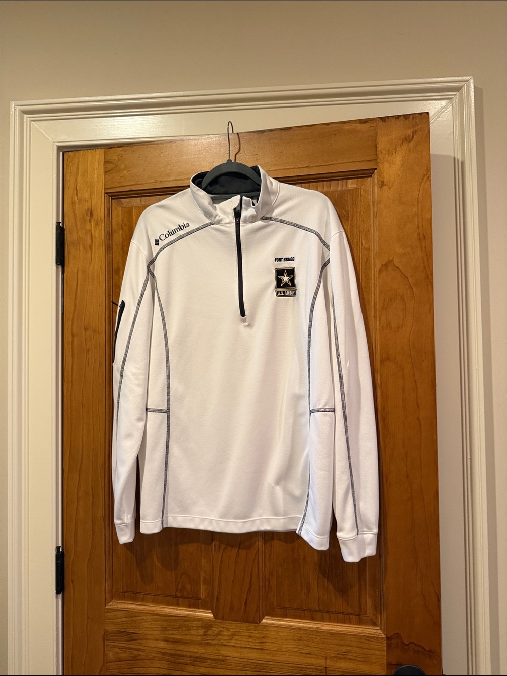 Columbia White Quarter-Zip Pullover with Black Logo